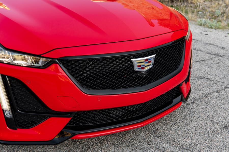 Детали экстерьера Cadillac CT5-V 2019 года  (фото 30 из 33)